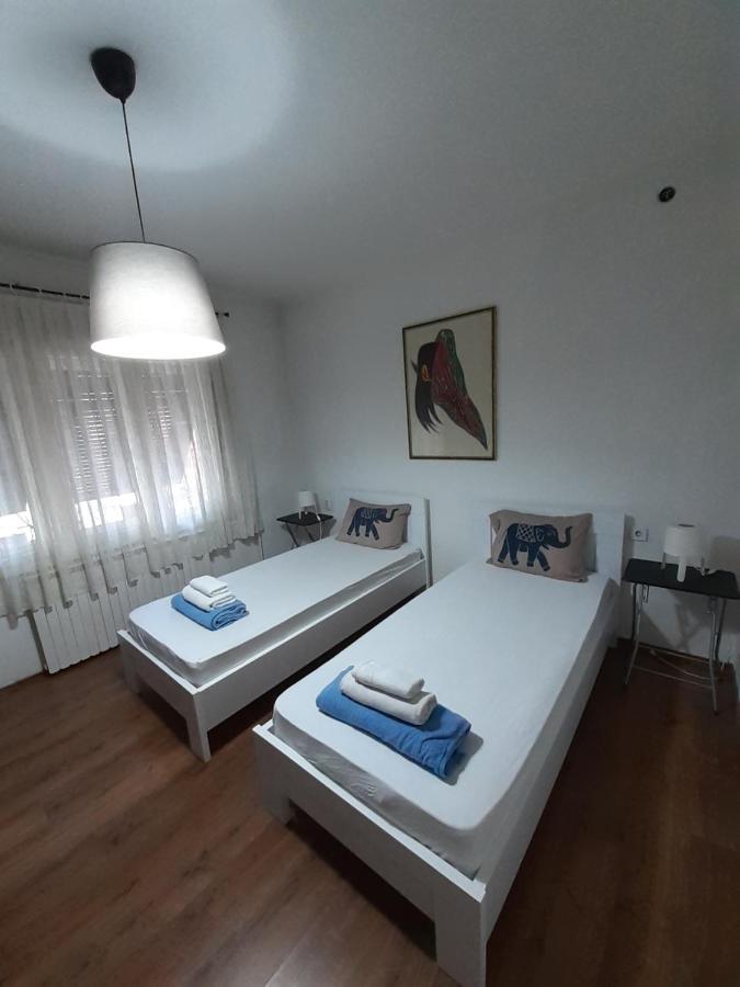 Double M City Center Apartments Скопье Экстерьер фото
