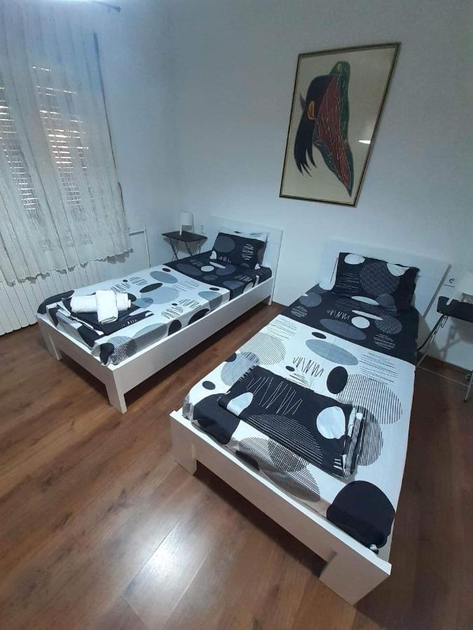 Double M City Center Apartments Скопье Экстерьер фото