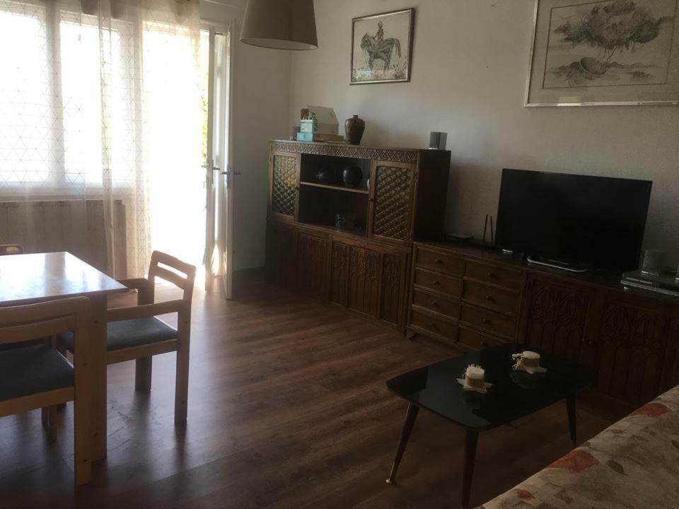 Double M City Center Apartments Скопье Экстерьер фото